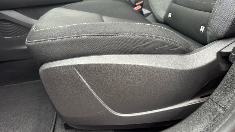 Renault Captur 1.0 TCE 100 Iconic 5dr Petrol Hatchback